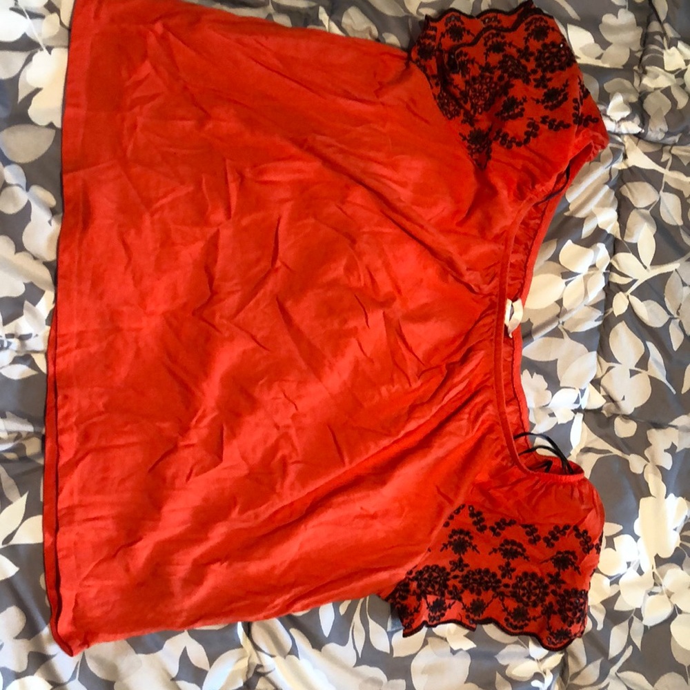 Orange short sleeve top